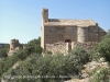 Església de Sant Romà de Comiols – Artesa de Segre - En segon terme, la torre del Castell de Comiols.