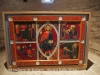 Església de Sant Sadurní de Rotgers - Borredà - Reproducció del frontal d'altar, del segle XIII,  que es conserva en el Museu Episcopal de Vic (MEV) - Representa la figura del Pantocràtor voltat pels símbols animalístics dels evangelistes i, a cada costat, escenes de la vida i el martiri de sant Sadurní.