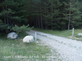 Camí a l'Església de Sant Sebastià del Sull – Saldes