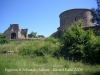 Església de Sant Sebastià-Sallent, al costat de les restes del castell de Sallent.