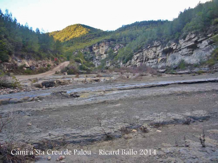 Camí a l'Església de Santa Creu de Palou – Mura - Torrent.