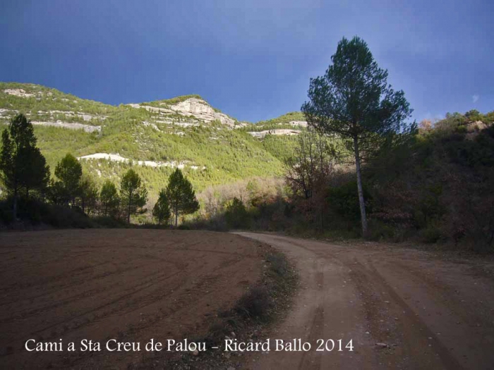 Camí a l'Església de Santa Creu de Palou – Mura