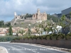 Església de Santa Maria del Castell – Castelló de Farfanya - A l'esquerra de l'església hi veiem el castell