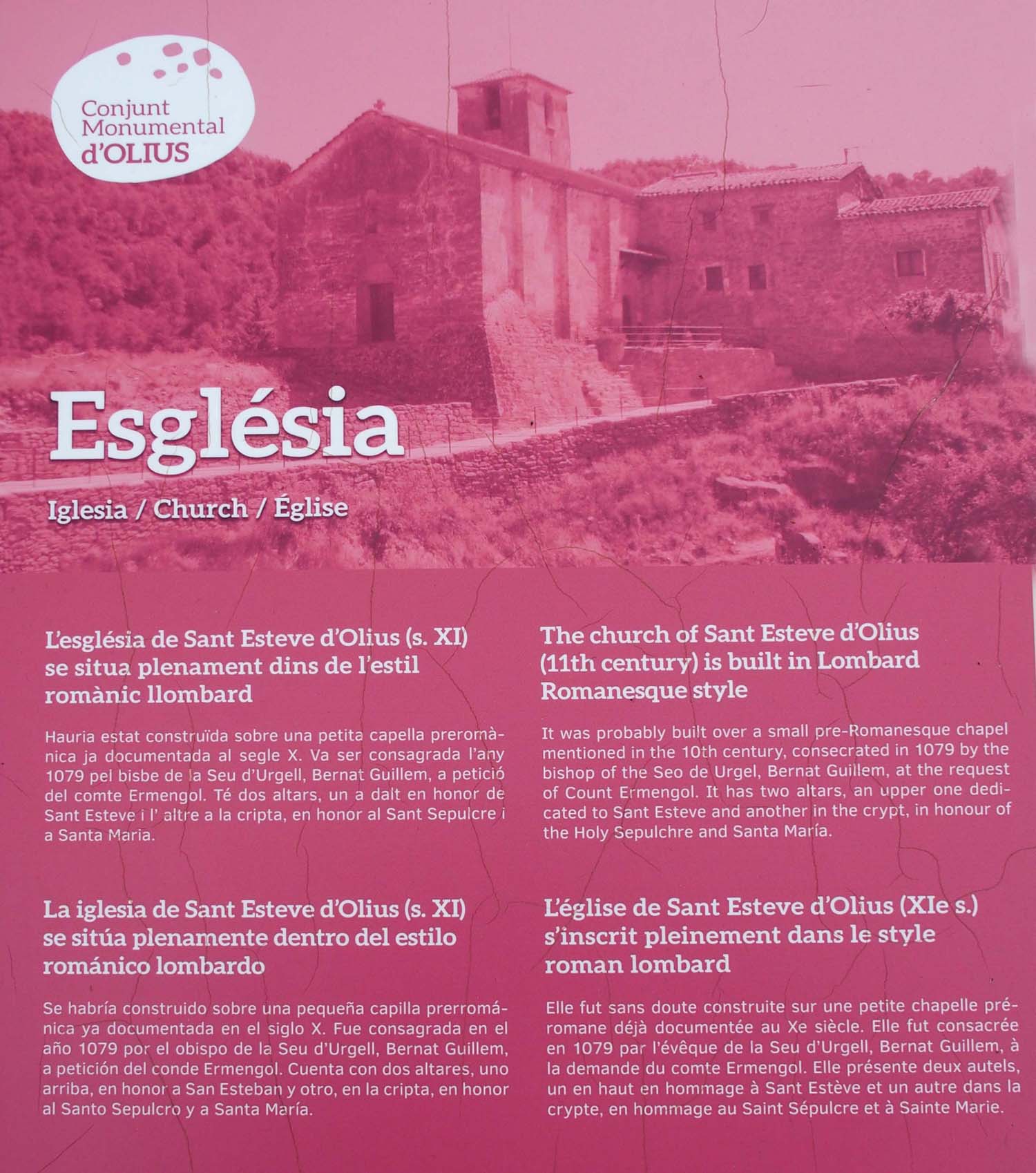 Església parroquial de Sant Esteve – Olius / Plafó informatiu situat al davant de l'edificació