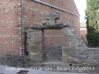 Església parroquial de Sant Salvador de Gra – Torrefeta i Florejacs - Cementiri.