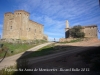 Església de Santa Anna de Montcortès. A l\'esquerra de la fotografia, el castell de Montcortès.