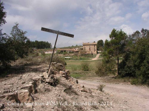 Església VELLA de Sant Joan d'Oló – Santa Maria d'Oló - Itinerari - Cartell indicatiu del Mas Armenteres.