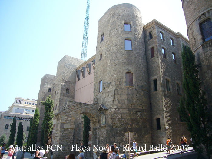 bcn-muralla-romana-pl-nova-070804_502bis