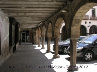 St Joan de les Abadesses-Plaça Major