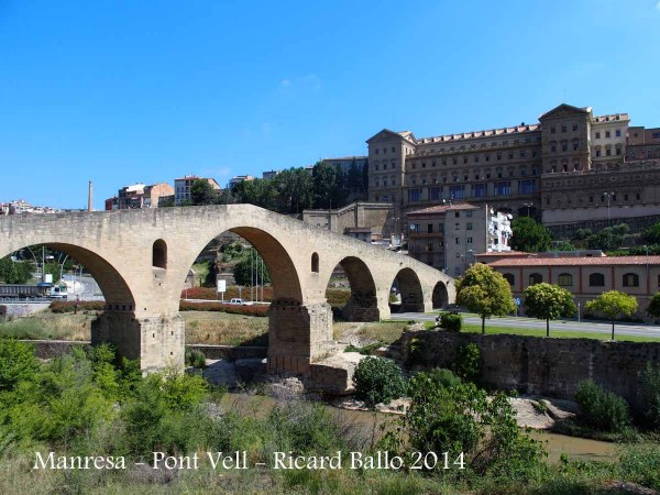 Manresa - Pont Vell - Al fons, la Cova de Sant Ignaci.