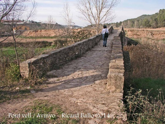 Pont vell d’Avinyó – Avinyó