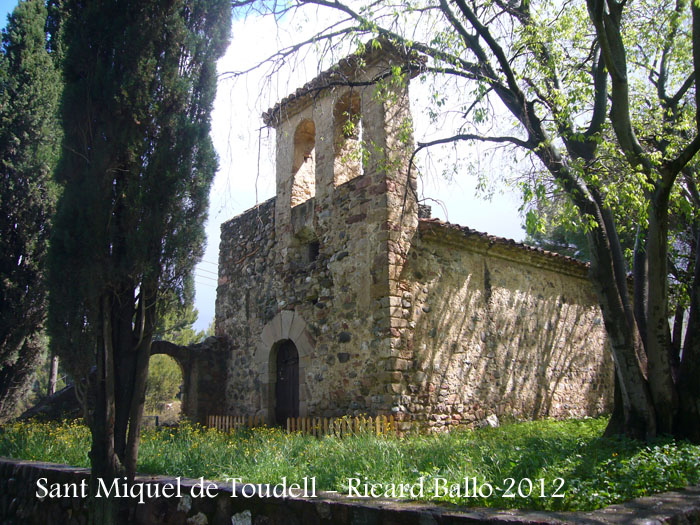 sant-miquel-de-toudell-120430_509