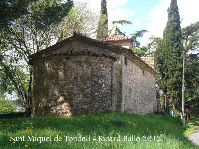 sant-miquel-de-toudell-120430_514