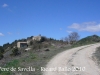 Sant Pere de Savella. A la dreta de la fotografia, el Mas de Savella.