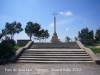 Tàrrega - Parc de Sant Eloi - Creu dels Escolapis - Al peu de la nova escalinata s'hi va col·locar una placa de marbre en record a totes les víctimes de la barbàrie de la guerra civil. Cal dir que aquest fet va generar una certa polèmica en determinats ambients ciutadans de l'època.