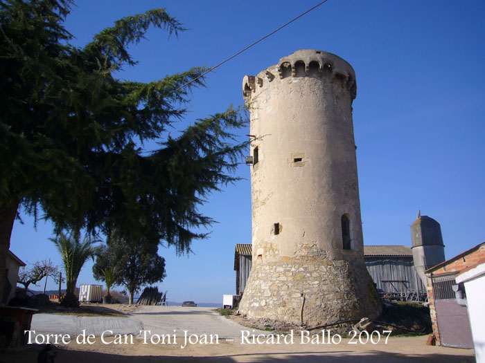 torre-de-la-masia-de-can-toni-joan-tordera_071201_518