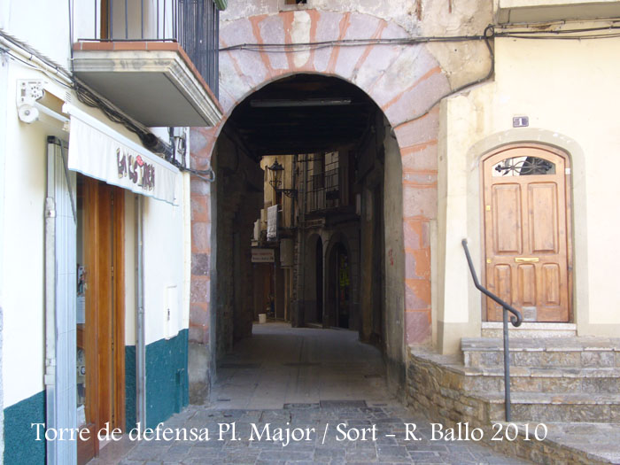 torre-de-defensa-de-la-pl-major-sort-100904_503