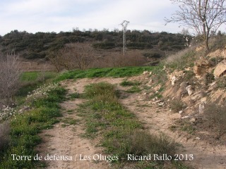 Torre de defensa de les Oluges - Lloc on hem aparcat el vehicle i hem començat el camí a peu.