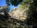 Alins.Torre de les Bruixes. Camí d'accés a la torre.