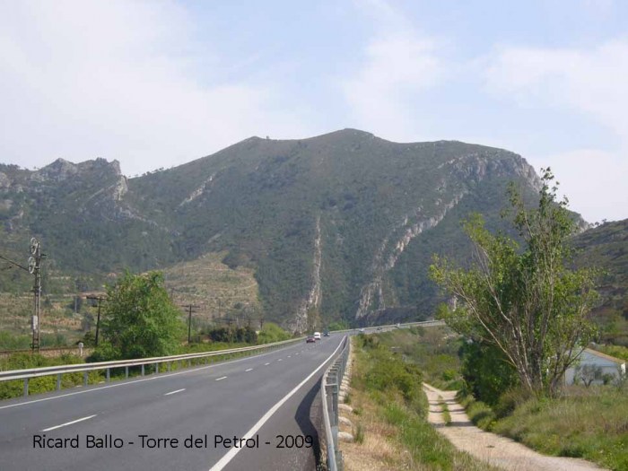 Torre del Petrol - La Riba