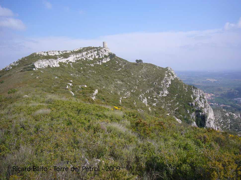 torre-del-petrol-090425_529