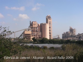 Torre de'n Morralla-Alcanar - Fàbrica de ciment