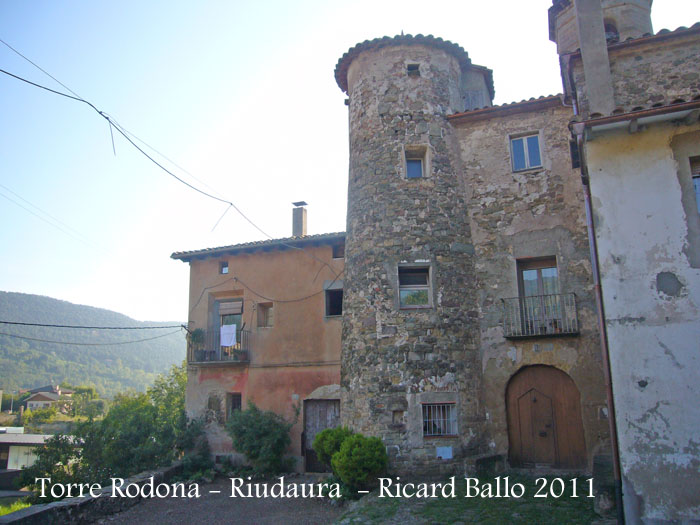 torre-rodona-riudaura-110908_509bis